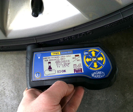 TPMS Connect Evo - Unitatea de monitorizare a presiunii în pneuri (Kit EOBD 007935900395-opțional)